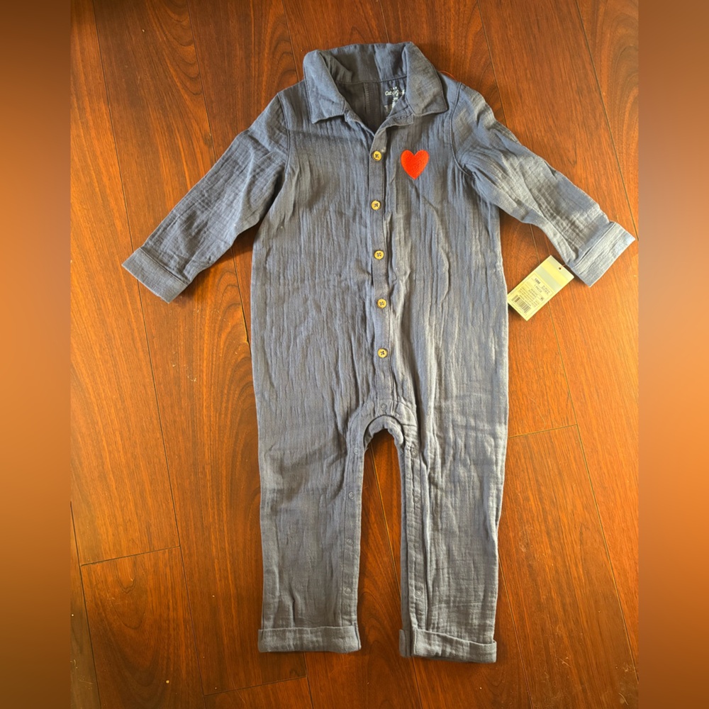 Cat & Jack Blue Long sleeve Button Up Outfit with heart detail. 18 months.